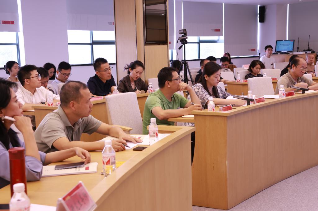 足球官网召开导师学院第三期导师培训班(图4)